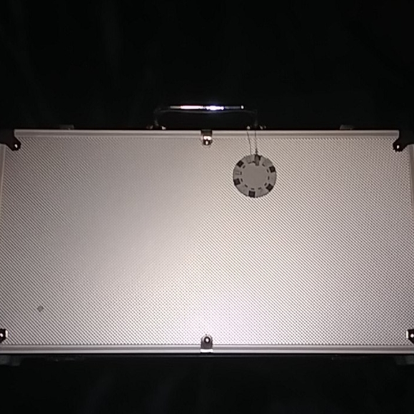 Poker Set - Picture 3 of 3